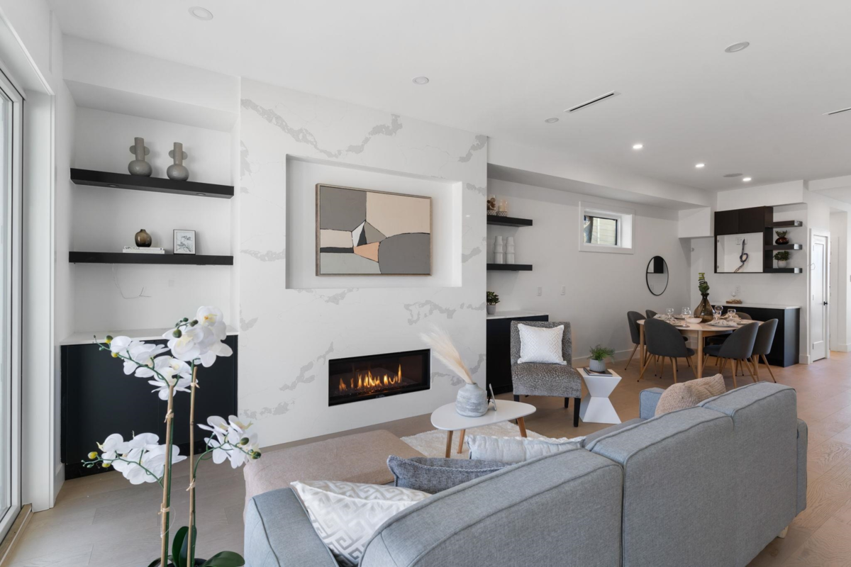 Kitchen Island Photo of 340 E Keith Road, North Vancouver, BC