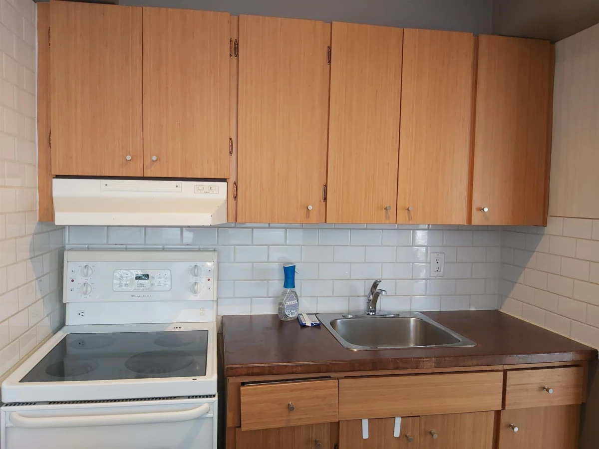 Dining Area Photo of 1104 1219 Harwood Street, Vancouver, BC