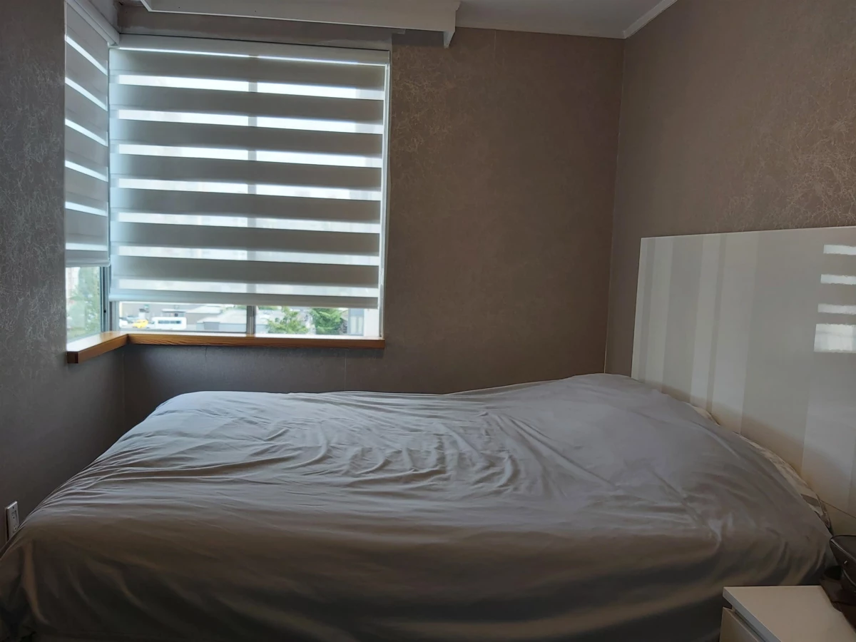 Kitchen Island Photo of 1104 1219 Harwood Street, Vancouver, BC