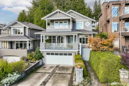 458 E 21st Street, North Vancouver, BC, North Vancouver — Single Family Residence for sale