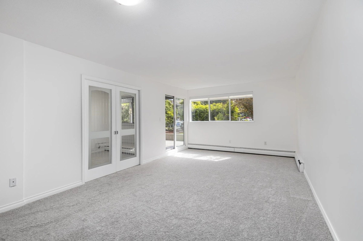 Dining Area Photo of 113 1561 Vidal Street, White Rock, BC