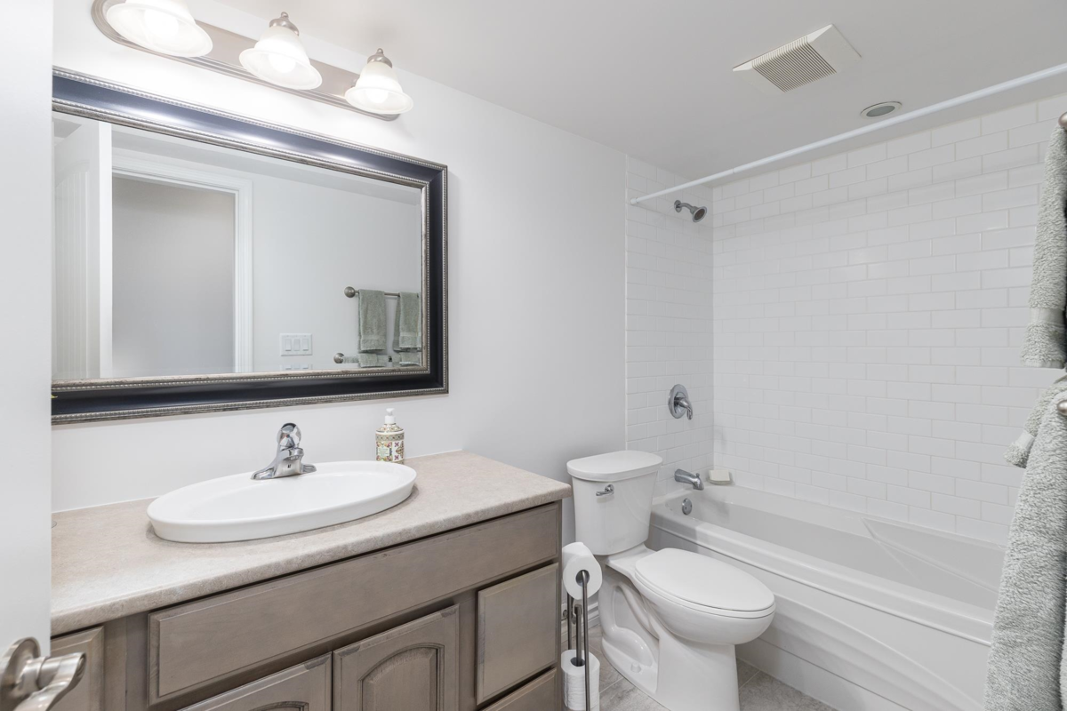 Loft / Bonus Room Photo of 113 1561 Vidal Street, White Rock, BC