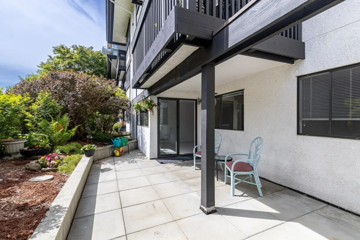 Outdoor Deck Photo of 113 1561 Vidal Street, White Rock, BC