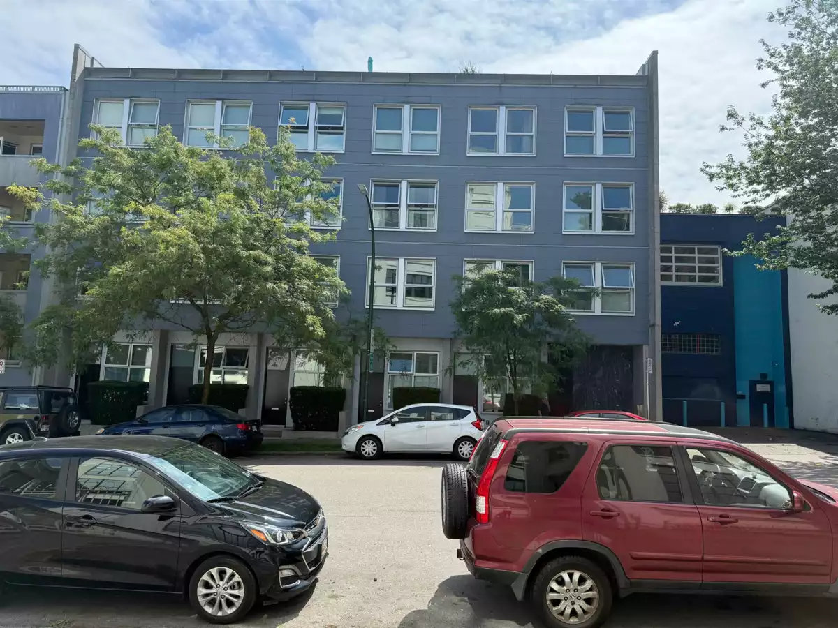 Exterior Front Photo of 208 626 Alexander Street, Vancouver, BC