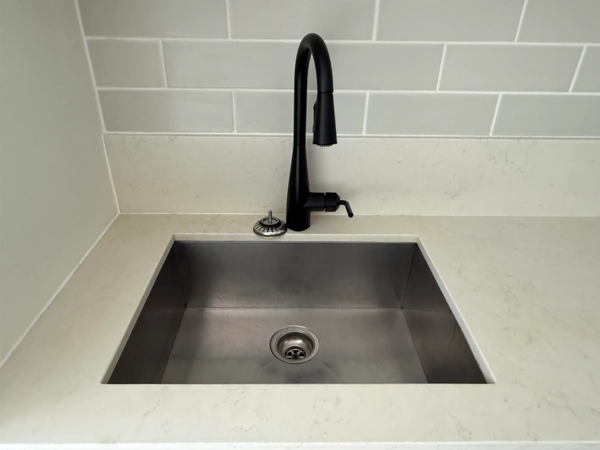 Primary Bathroom Photo of 208 626 Alexander Street, Vancouver, BC