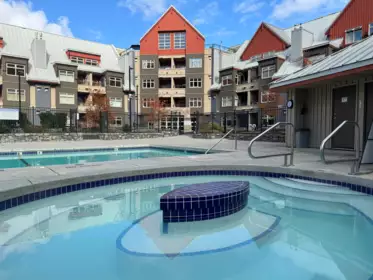 231 W7 2050 Lake Placid Road, Whistler, BC, Whistler — Apartment/Condo for sale