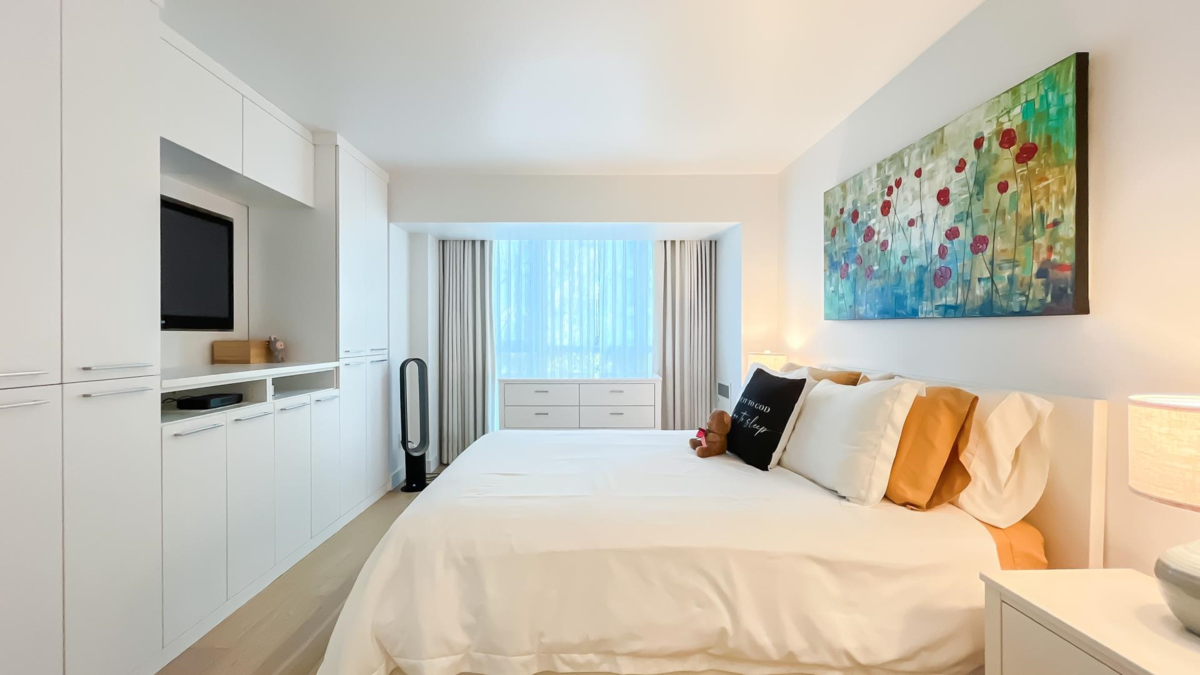 Walk-In Closet Photo of 502 1388 Homer Street, Vancouver, BC