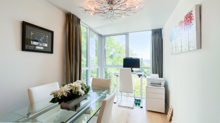 Living Room Photo of 502 1388 Homer Street, Vancouver, BC