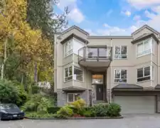 227 1215 Lansdowne Drive, Coquitlam, BC