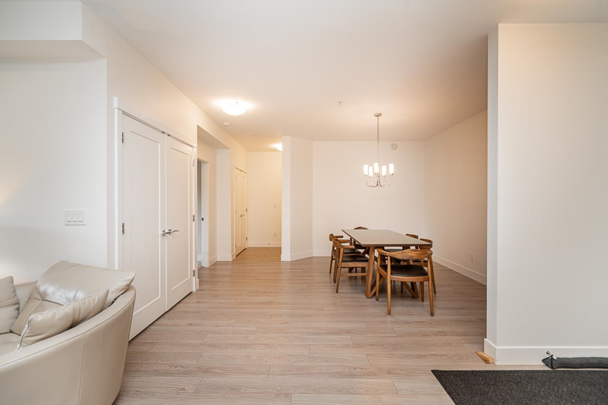 Breakfast Nook Photo of 204 12367 224 Street, Maple Ridge, BC