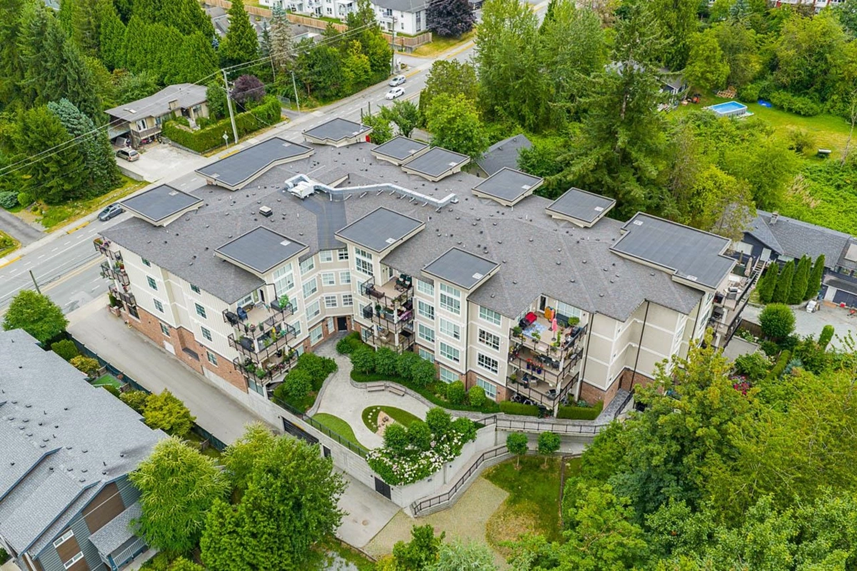 Hot Tub / Spa Photo of 204 12367 224 Street, Maple Ridge, BC