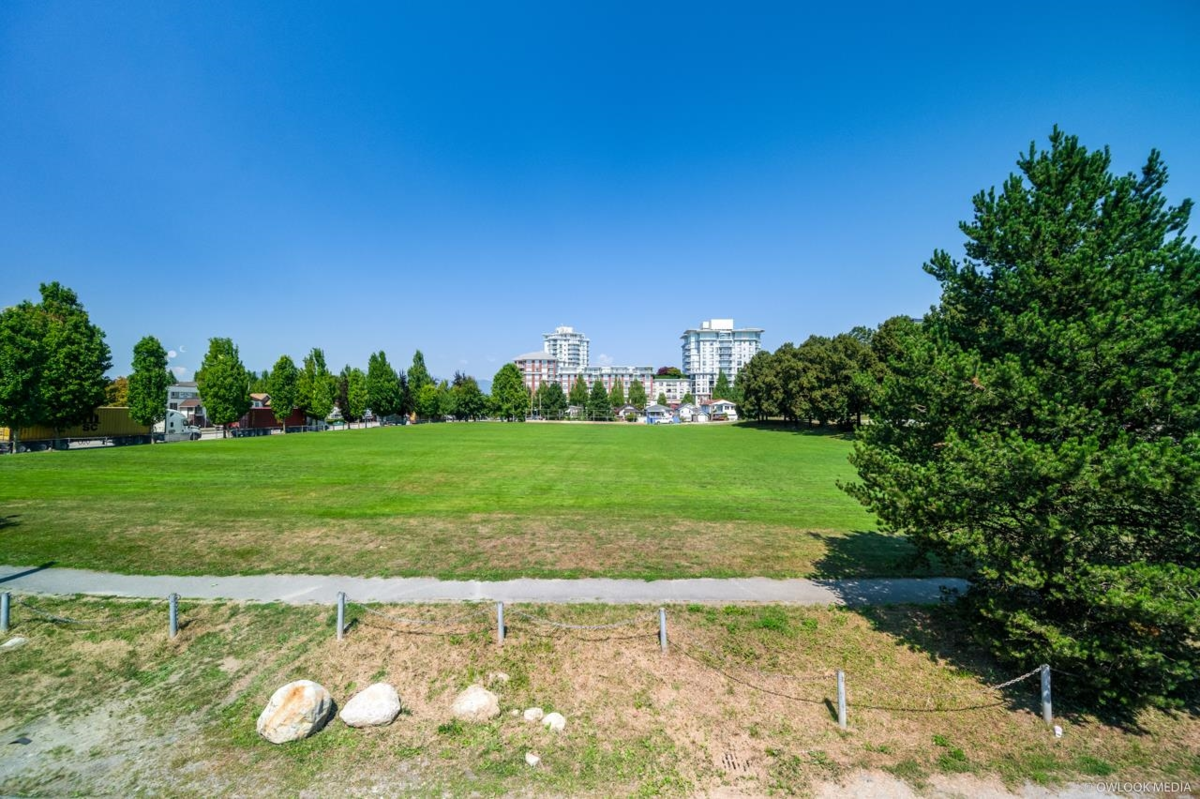 Staircase Photo of 1421 E 27th Avenue, Vancouver, BC
