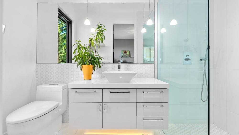 Staircase Photo of 2650 Rosebery Avenue, West Vancouver, BC