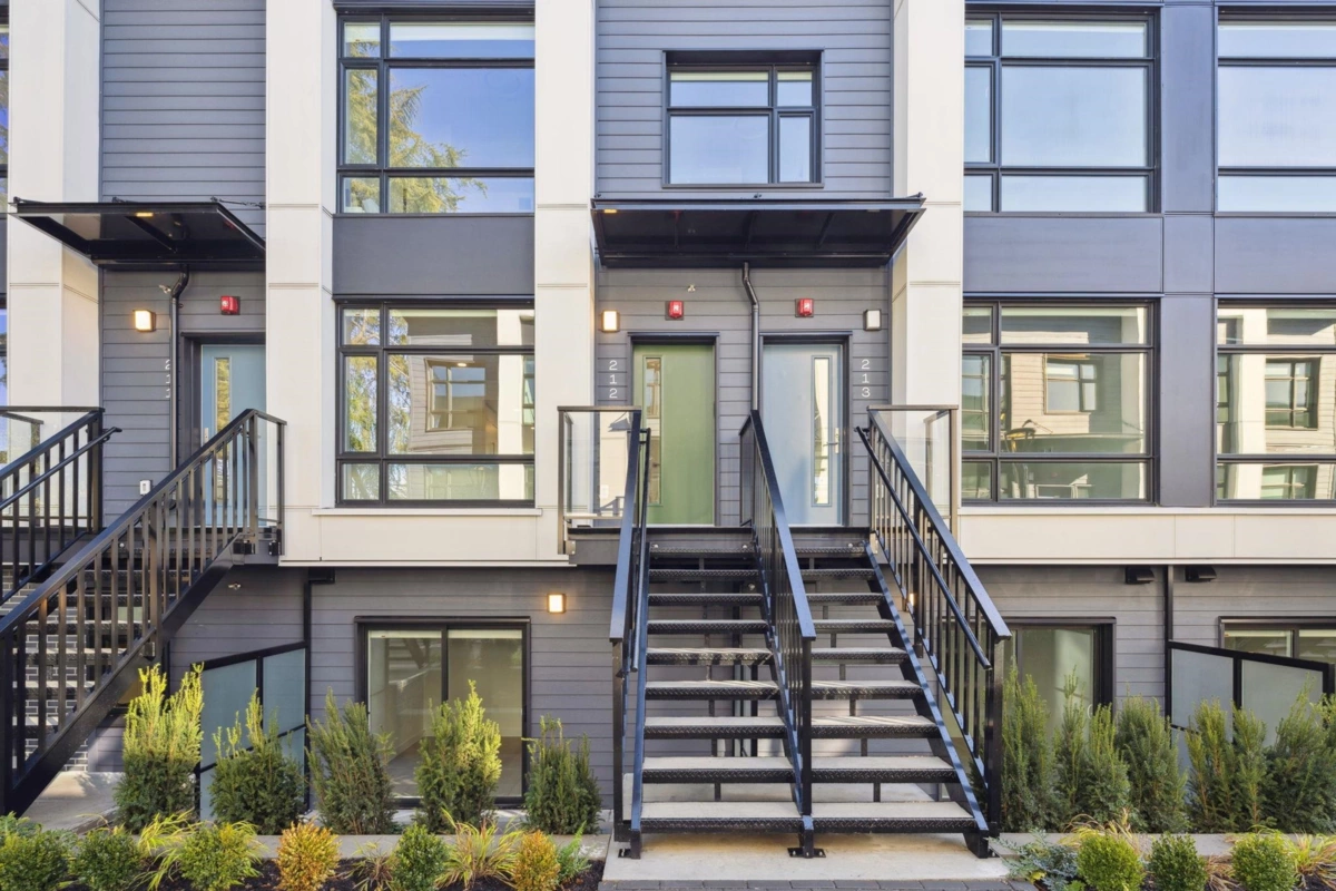 Exterior Front Photo of 222 1010 W 47th Avenue, Vancouver, BC