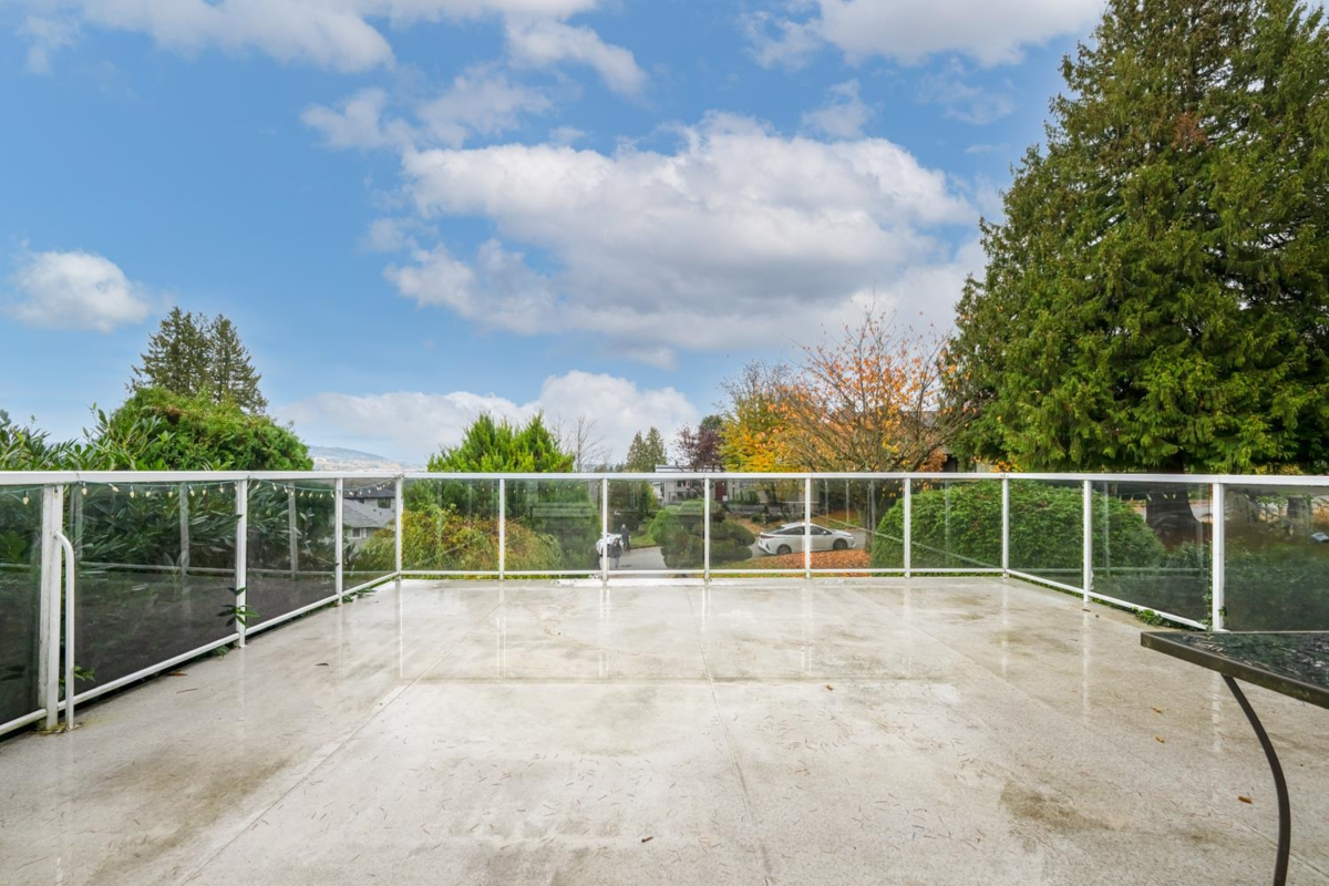 Mudroom Photo of 5681 Sardis Crescent, Burnaby, BC