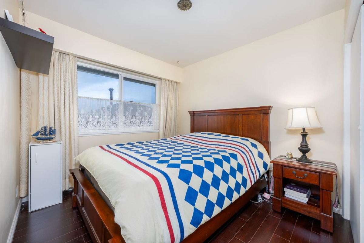 Office / Den Photo of 5681 Sardis Crescent, Burnaby, BC