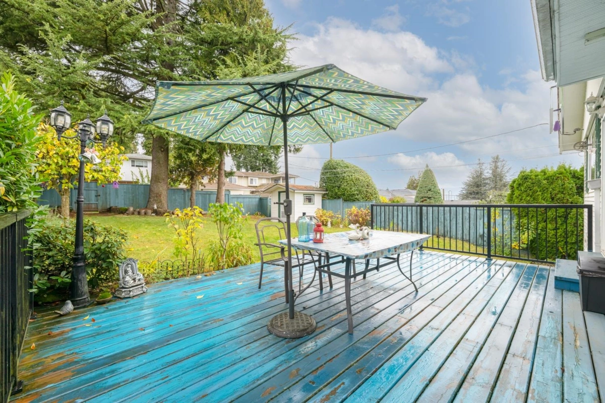 Primary Bathroom Photo of 5681 Sardis Crescent, Burnaby, BC