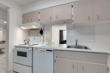 510 2008 Fullerton Avenue, North Vancouver, BC