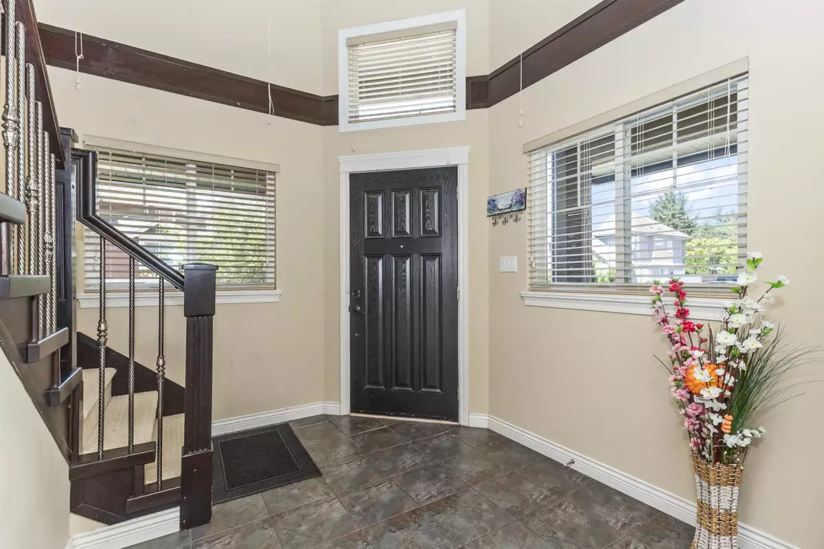 Breakfast Nook Photo of 32514 Carter Avenue, Mission, BC
