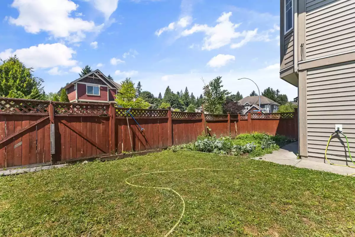 Kitchen Photo of 32514 Carter Avenue, Mission, BC