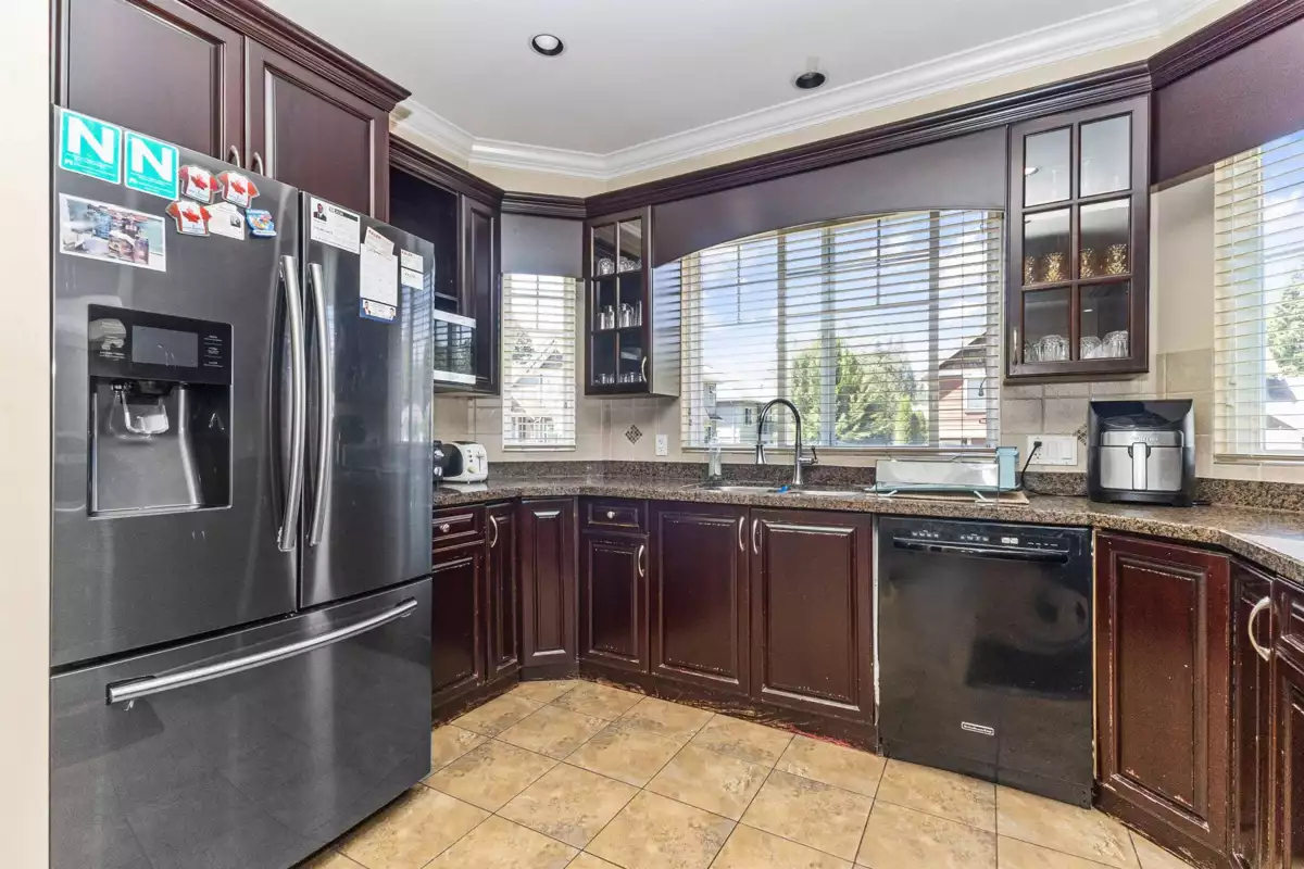 Primary Bathroom Photo of 32514 Carter Avenue, Mission, BC