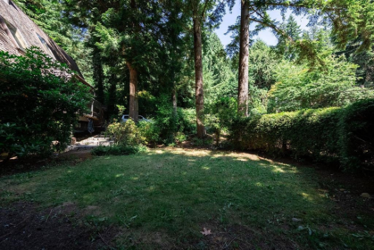 Breakfast Nook Photo of 4402 Keith Road, West Vancouver, BC