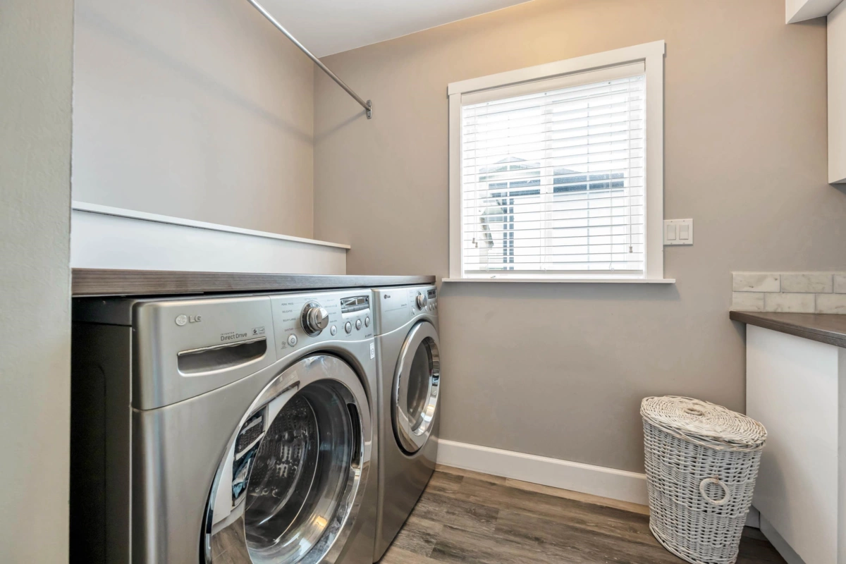 Basement Recreation Room Photo of 20464 95a Avenue, Langley, BC