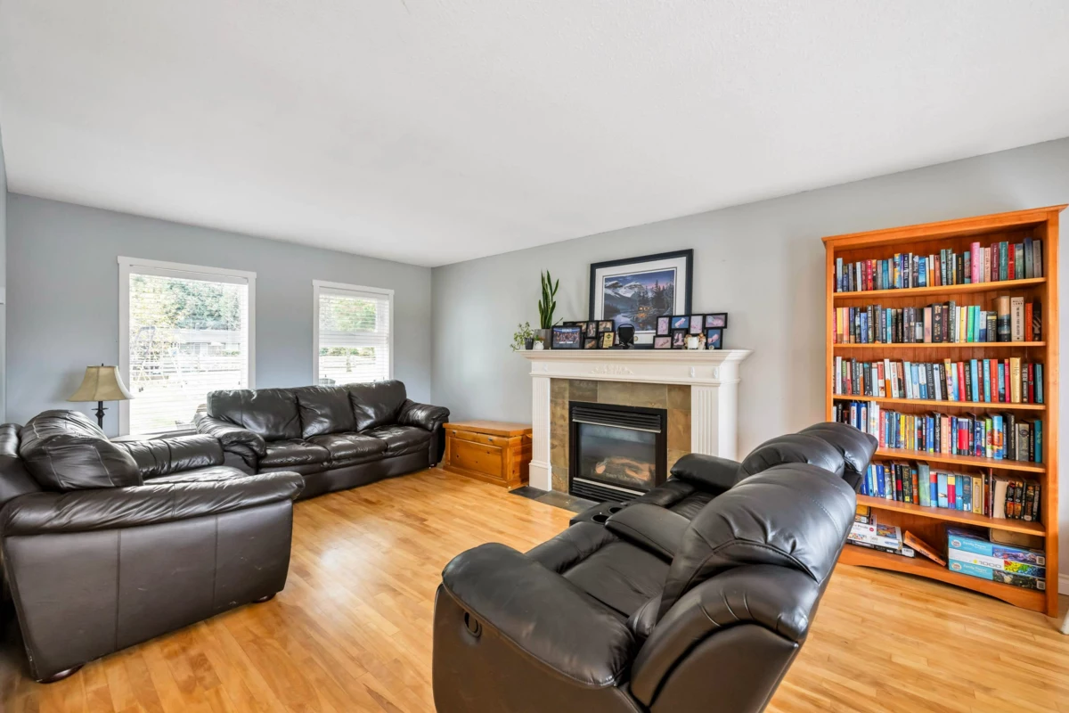 Dining Area Photo of 20464 95a Avenue, Langley, BC