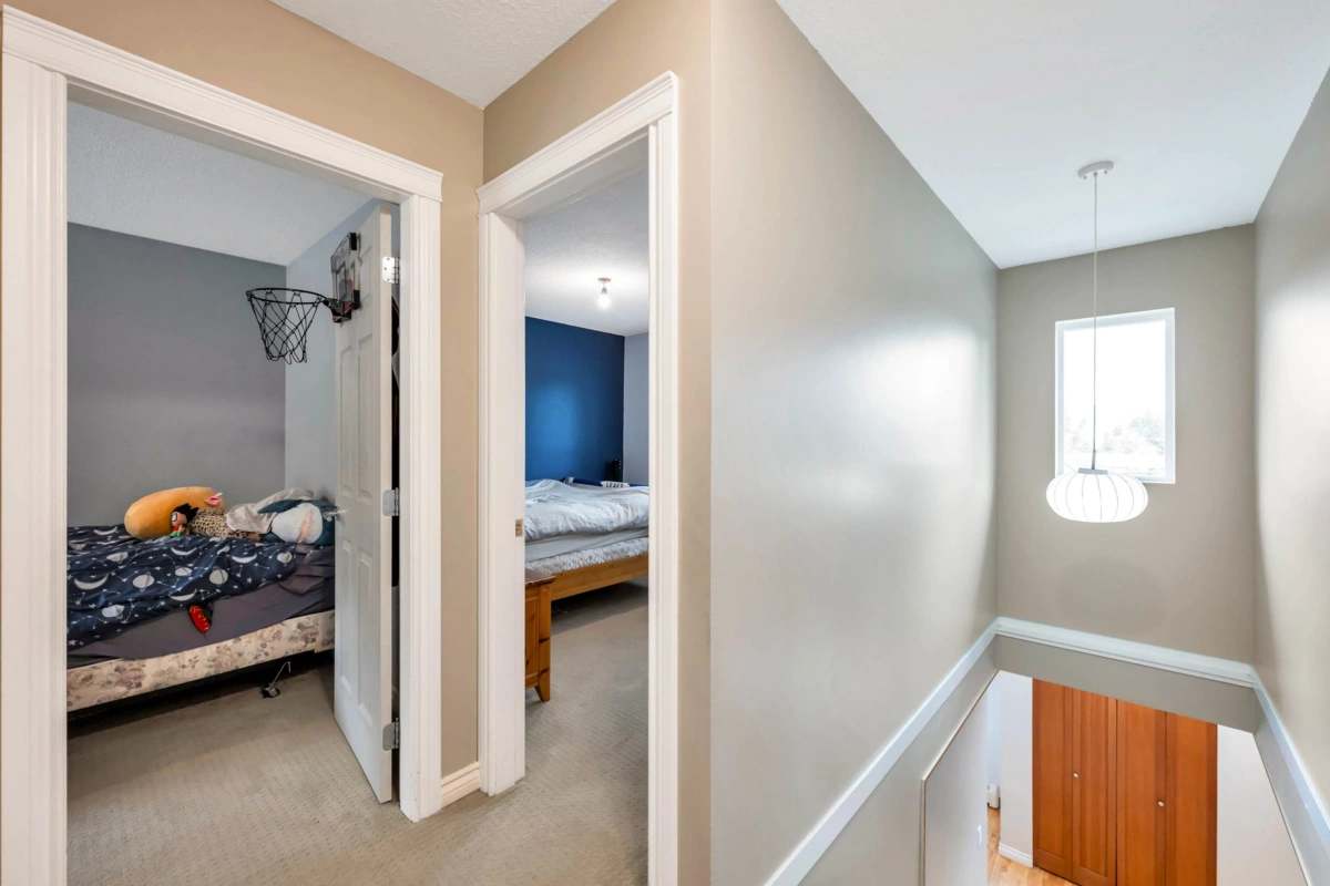 Entry Foyer Photo of 20464 95a Avenue, Langley, BC