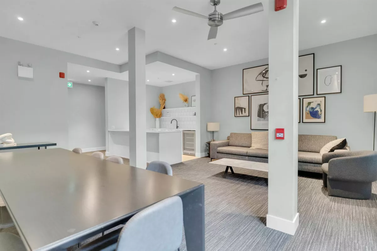 Garden / Landscaping Photo of 202 13929 105 Boulevard, Surrey, BC