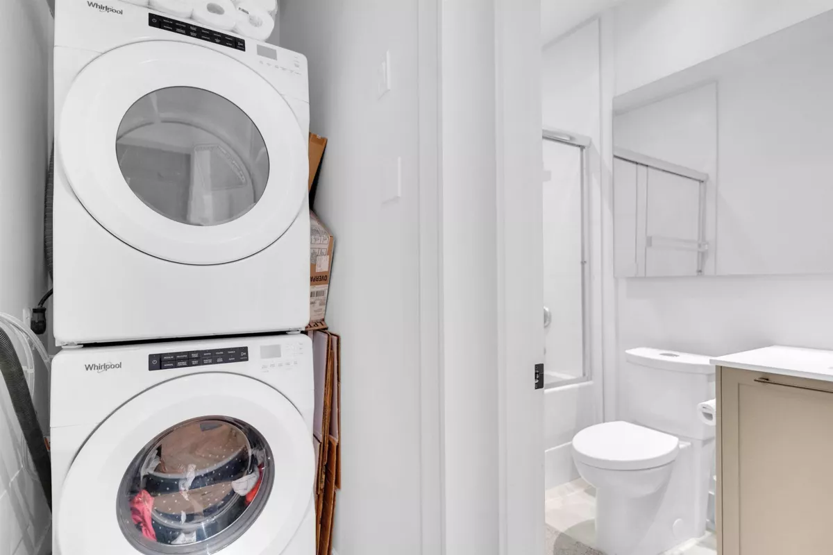 Hallway Photo of 202 13929 105 Boulevard, Surrey, BC