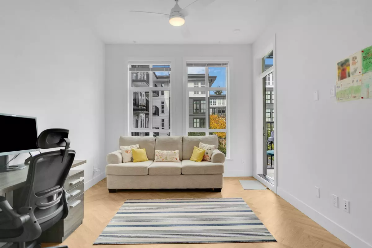 Loft / Bonus Room Photo of 202 13929 105 Boulevard, Surrey, BC