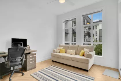 Office / Den Photo of 202 13929 105 Boulevard, Surrey, BC