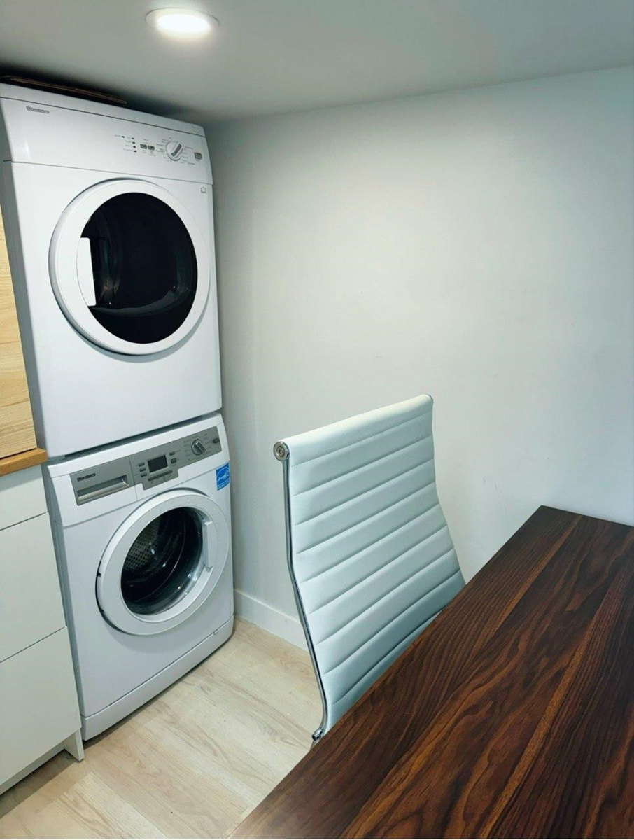 Garden / Landscaping Photo of 515 W Queens Road, North Vancouver, BC