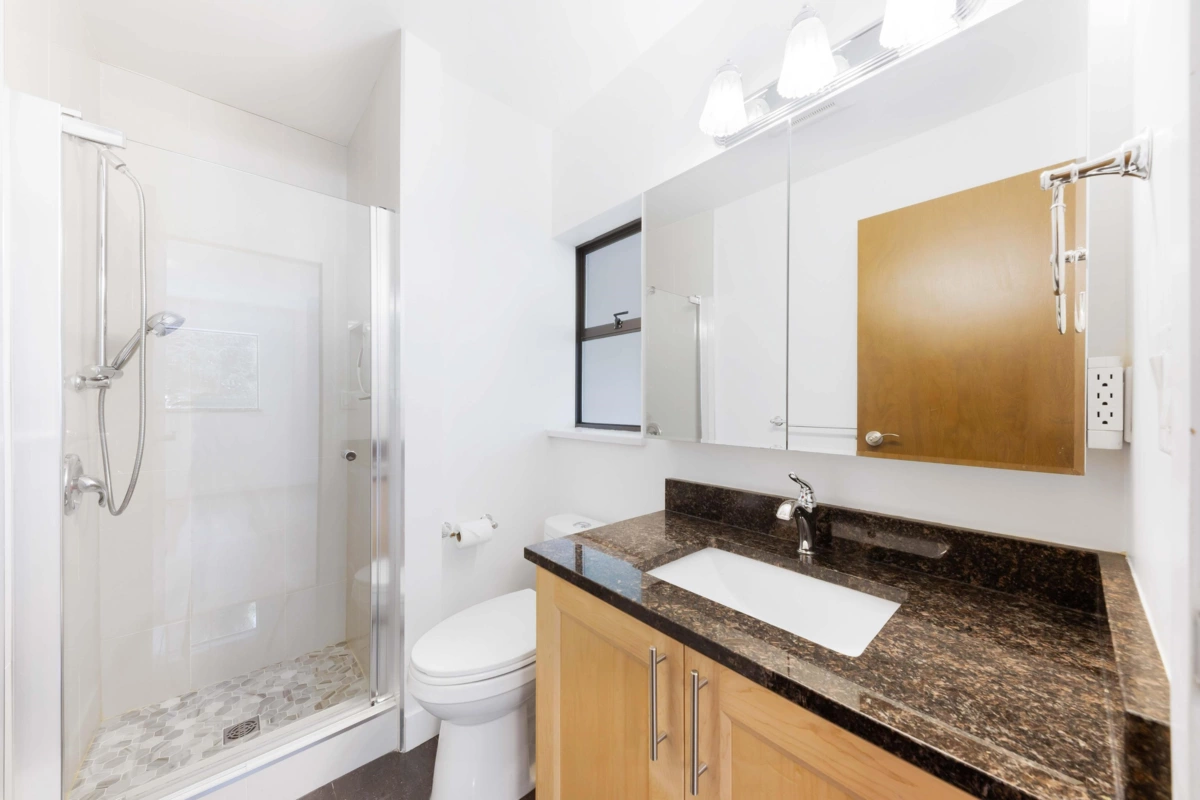 Garden / Landscaping Photo of 1273 Lynwood Avenue, Port Coquitlam, BC