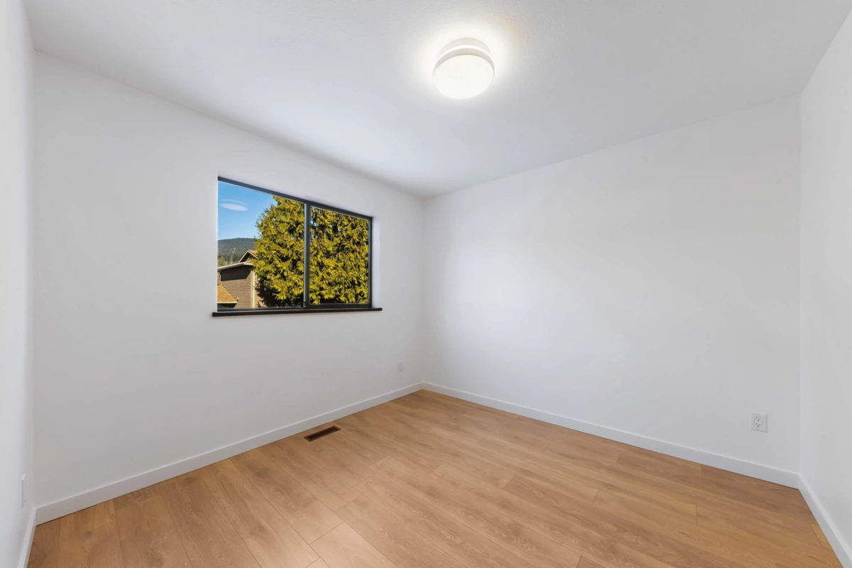 Staircase Photo of 1273 Lynwood Avenue, Port Coquitlam, BC