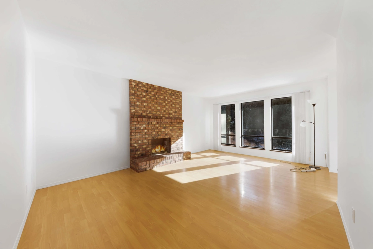 Walk-In Closet Photo of 1273 Lynwood Avenue, Port Coquitlam, BC