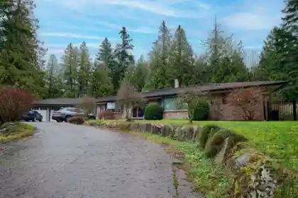 3292 136 Street, Surrey, BC, Elgin Chantrell — 4 bed single family residence for sale