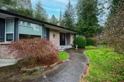 3292 136 Street, Surrey, BC, Surrey — Single Family Residence for sale