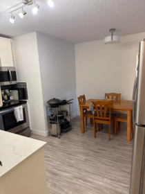 Kitchen Island Photo of 103 46374 Margaret Avenue, Chilliwack, BC