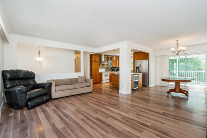 Kitchen Photo of 11856 77a Avenue, Delta, BC