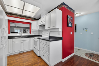 Primary Bedroom Photo of 47 20761 Telegraph Trail, Langley, BC