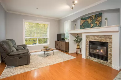 11847 191a Street, Pitt Meadows, BC, Pitt Meadows — 3 bed single family residence for sale