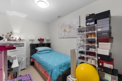 Powder Room Photo of 211 500 Royal Avenue, New Westminster, BC