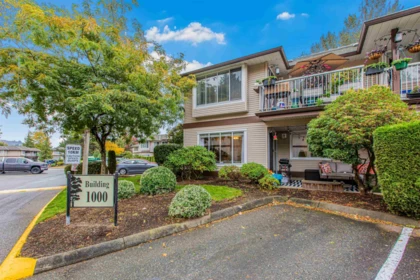 Front Yard Photo of 1003 1750 Mckenzie Road, Abbotsford, BC