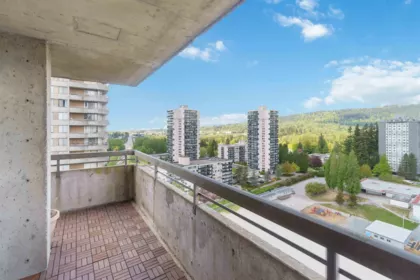 2002 3755 Bartlett Court, Burnaby, BC, Burnaby — Apartment/Condo for sale