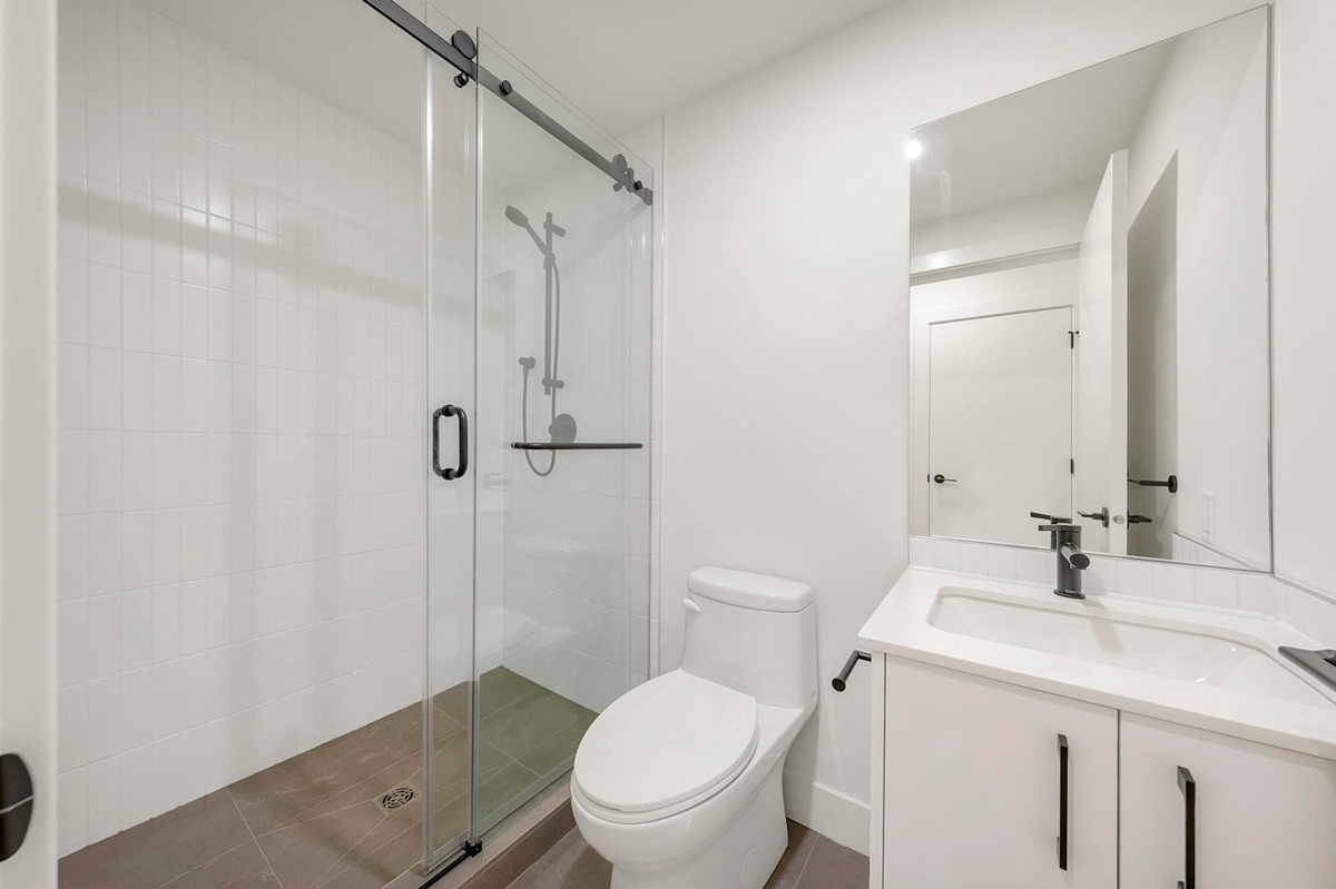 Front Yard Photo of TH8 324 E Ridgeway Avenue, North Vancouver, BC