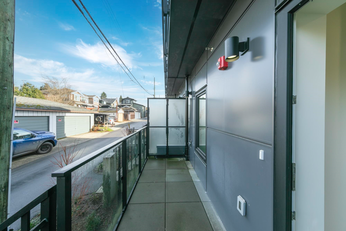 Outdoor Kitchen Photo of TH8 324 E Ridgeway Avenue, North Vancouver, BC