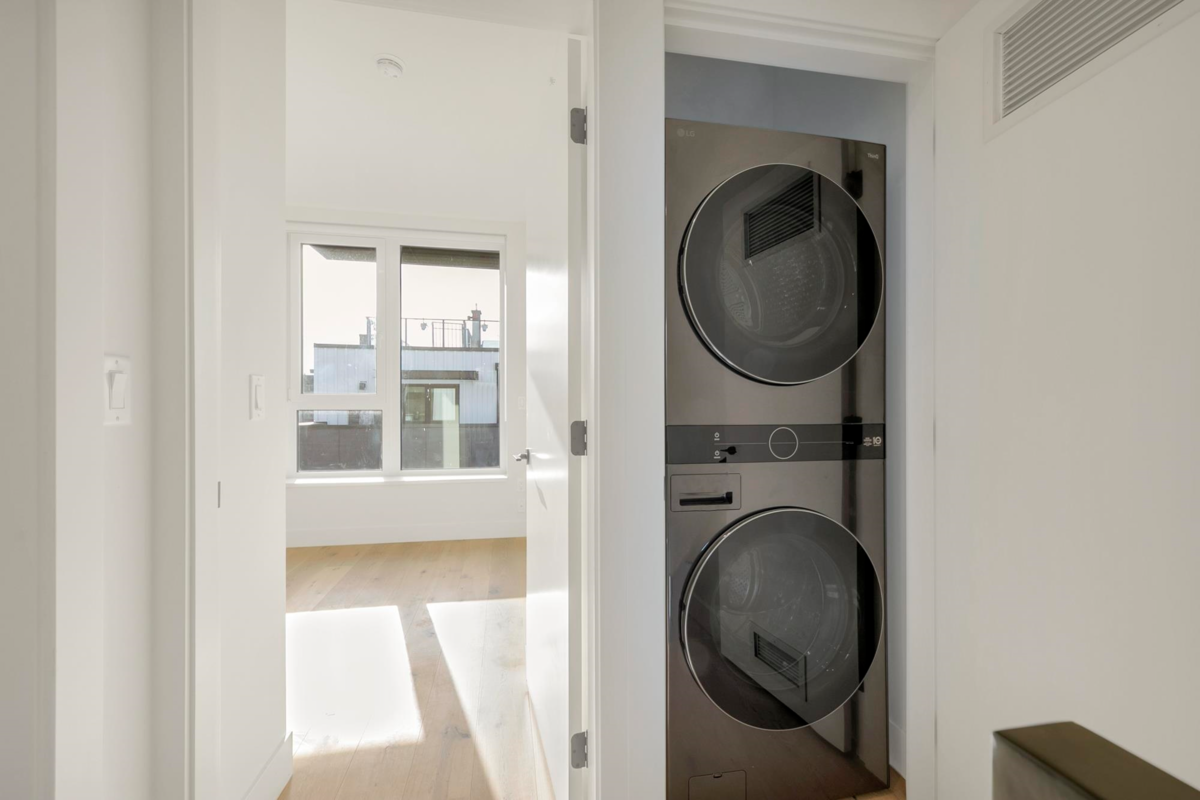 Outdoor Patio Photo of TH8 324 E Ridgeway Avenue, North Vancouver, BC