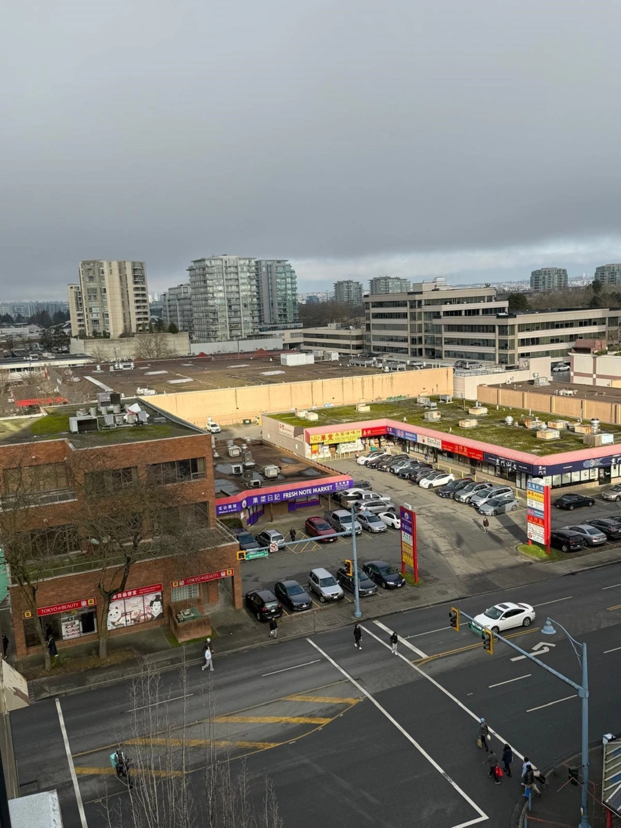 Hallway Photo of 804 6133 Buswell Street, Richmond, BC
